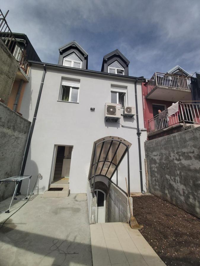 Downtown Apartment ツェティニェ エクステリア 写真