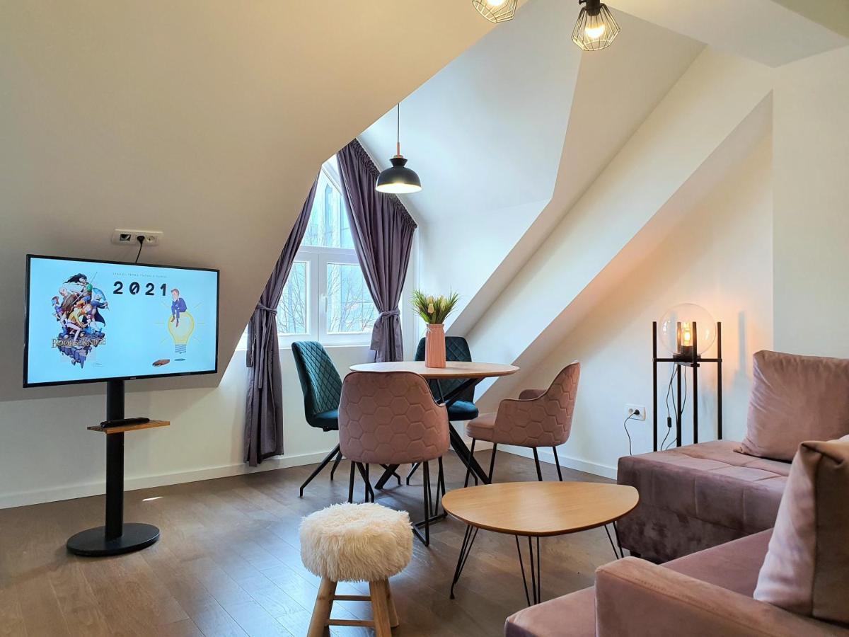 Downtown Apartment ツェティニェ エクステリア 写真